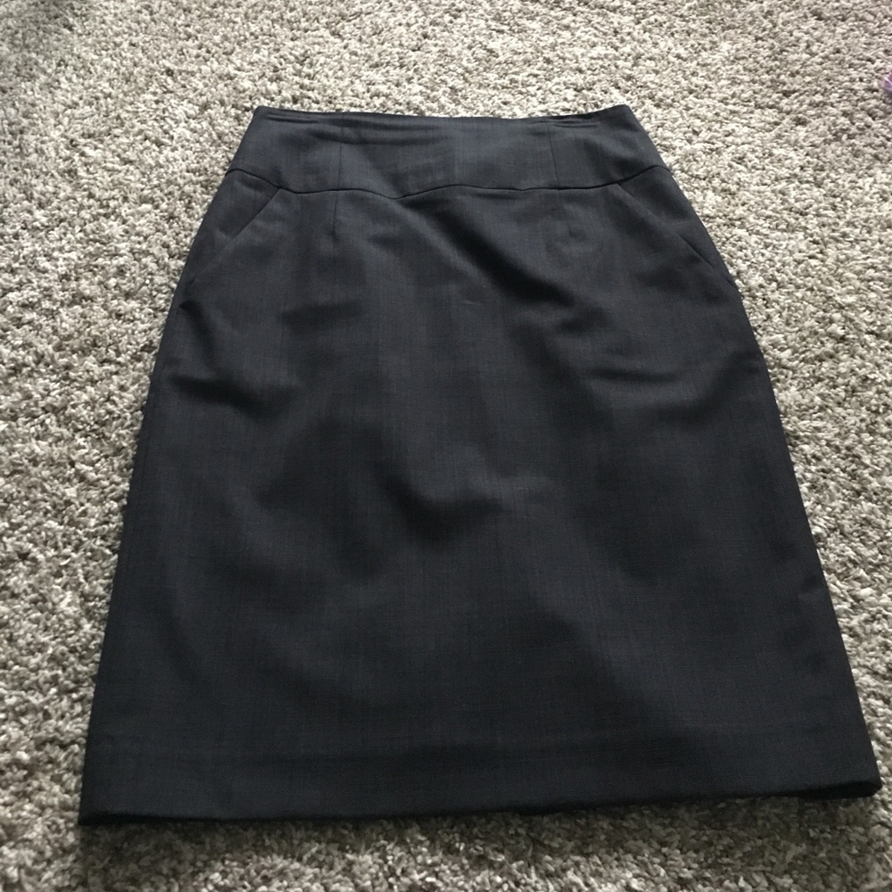 Navy lightweight wool Banana Republic pencil skirt