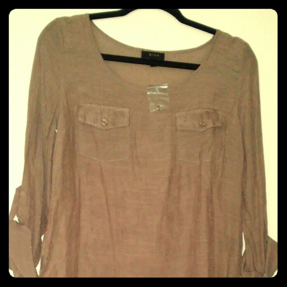 New w/tags long sleeve lace back top.