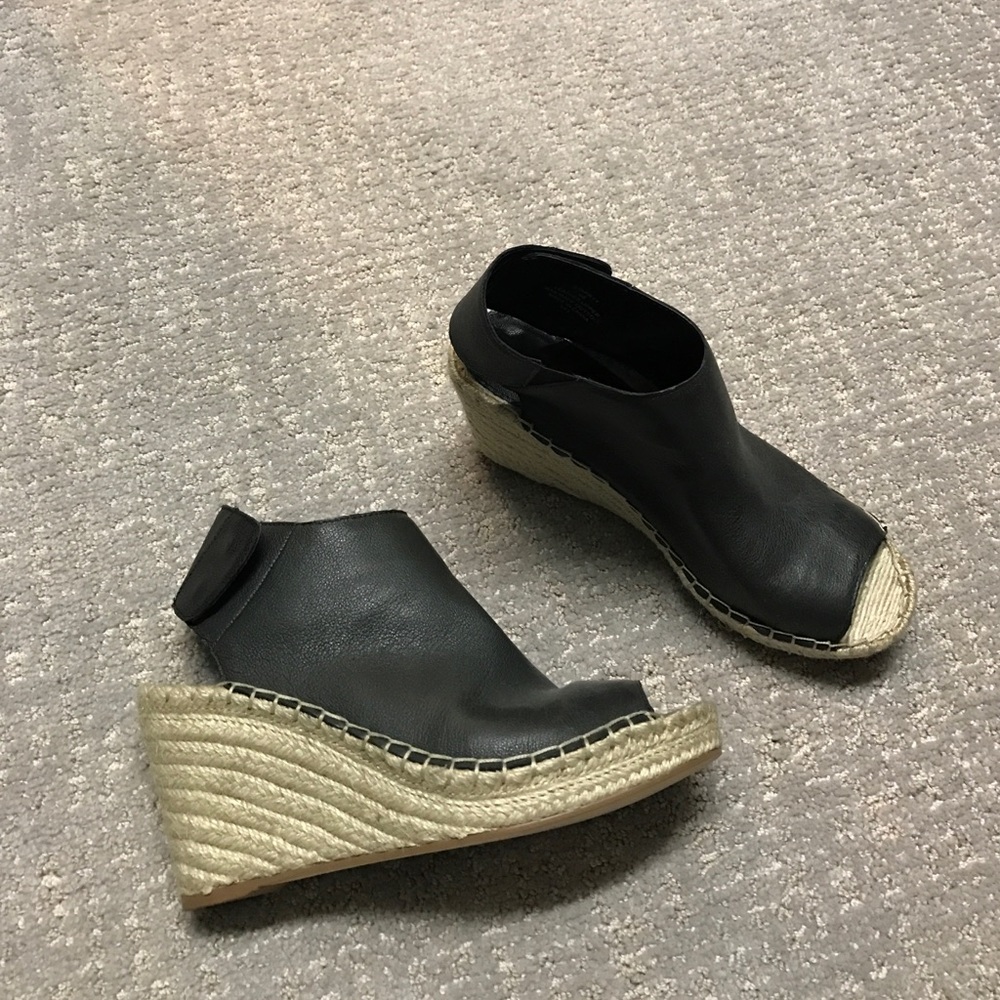 Never been worn! Steven by SteveMadden wedges!