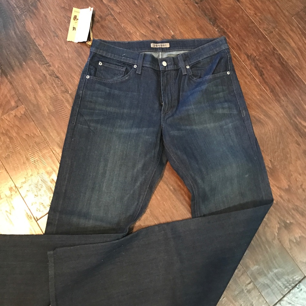 JAMES JEANS NEW WITH TAGS SIZE 32