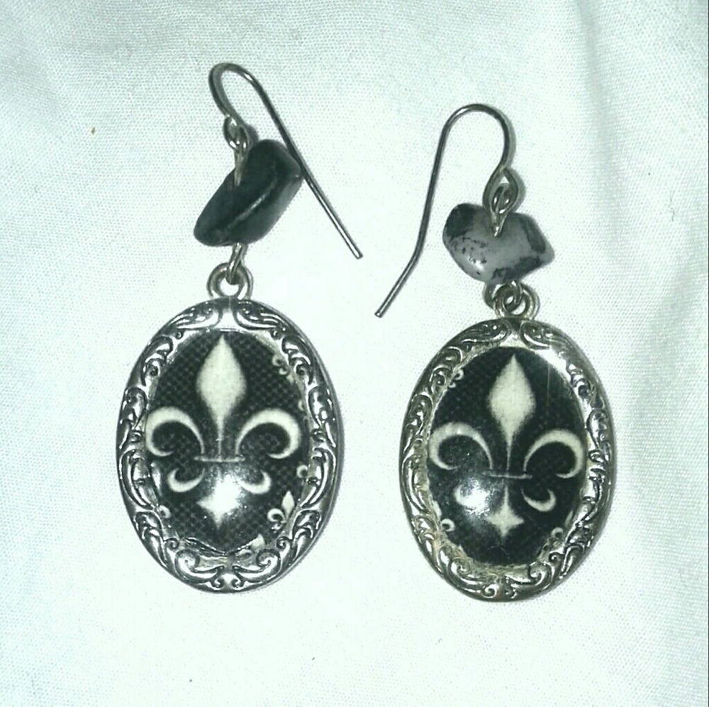 SOLD Fleur de lis Dangle Earrings