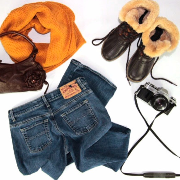 EXPRESS JEANS SARULA sz 2L - Picture 2 of 8