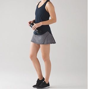 Lululemon pace setter skirt black/white size 8R