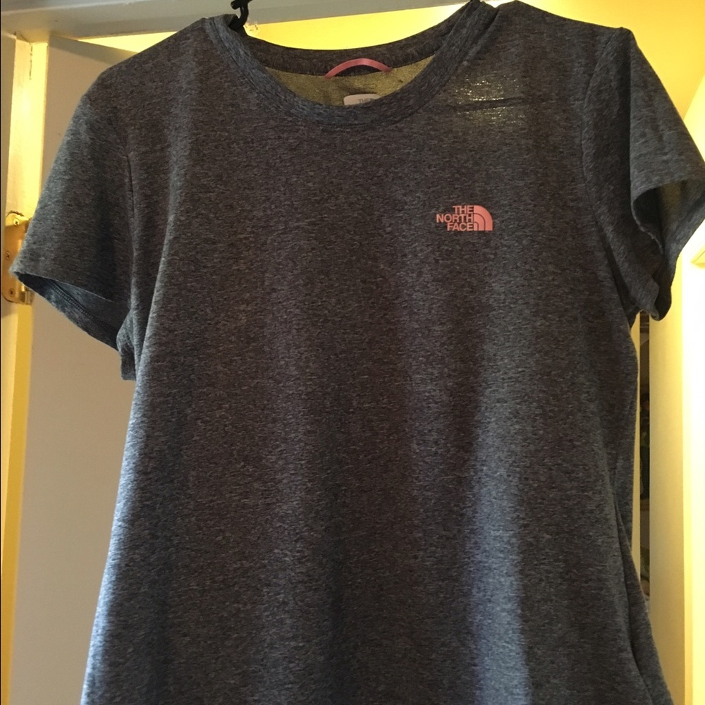 North Face flashdry crew neck t shirt