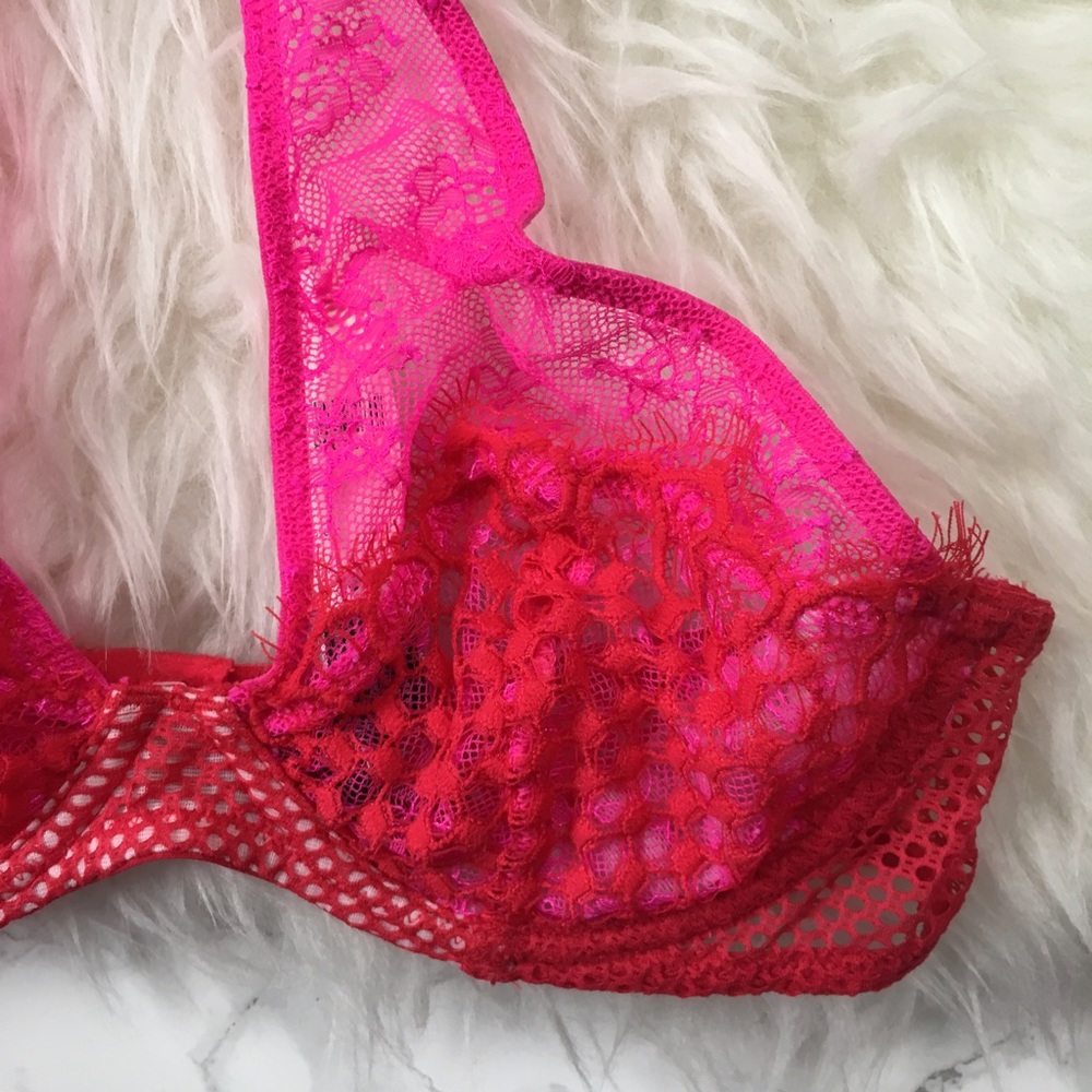 Victoria's Secret  halter bra NWT - Picture 3 of 5