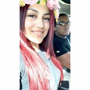 Meet your Posher, Marissa