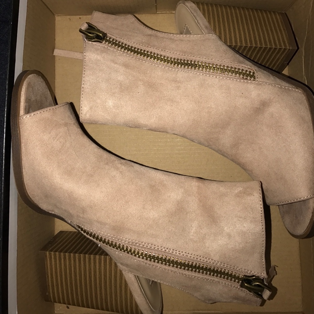 Cute opened toe booties