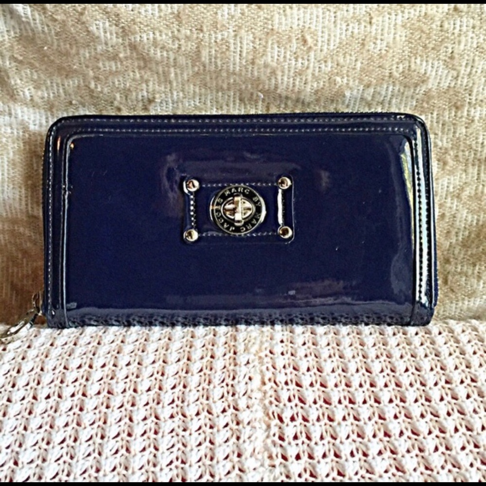 Marc Jacobs wallet