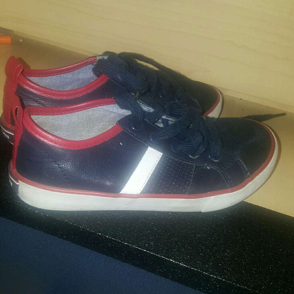 Tommy Hilfiger