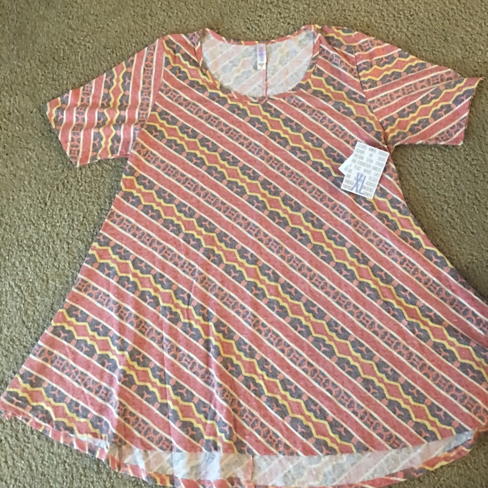 Lularoe perfect T shirt