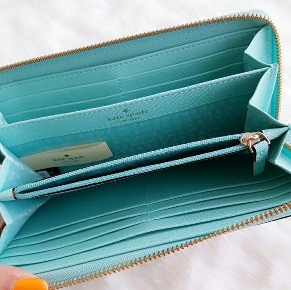 • SOLD • - Picture 2 of 6