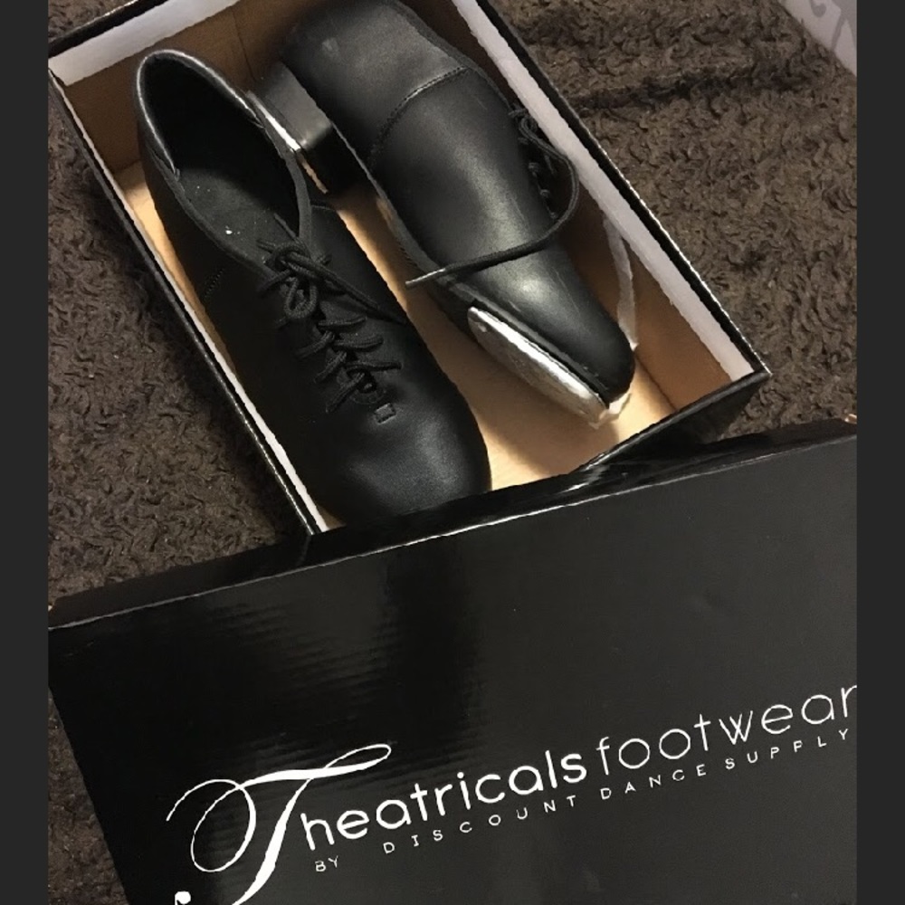 Black leather Tap Shoes (theatrical footwear)