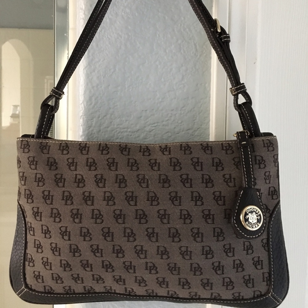 Dooney & Bourke shoulder bag