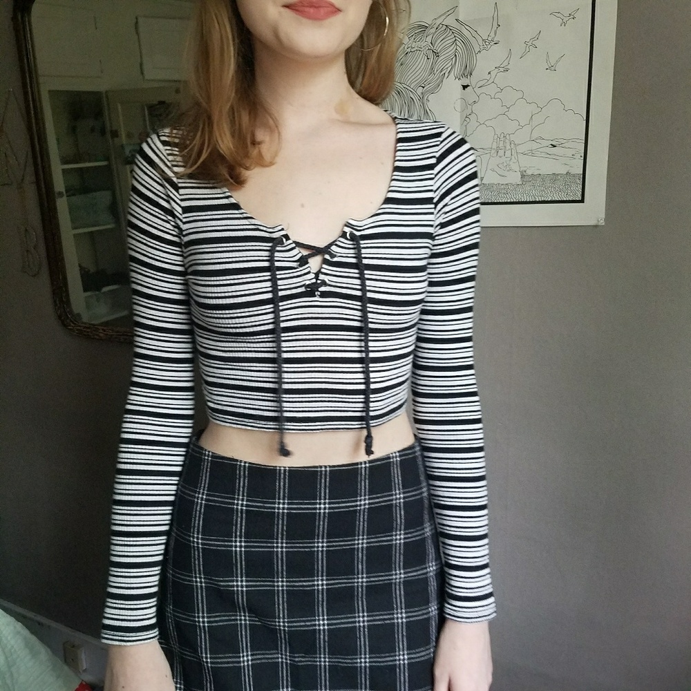 Striped long sleeve crop top