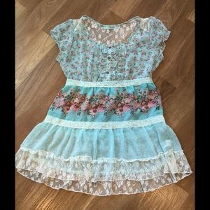 NWOT Medium Maurices Blue Pink Lace & Floral Top