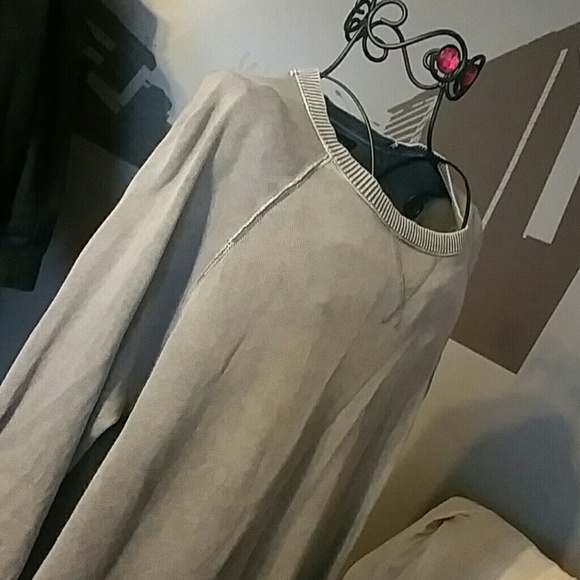 DONATED Banana Republic Gray pull over sz Large - Picture 2 of 4