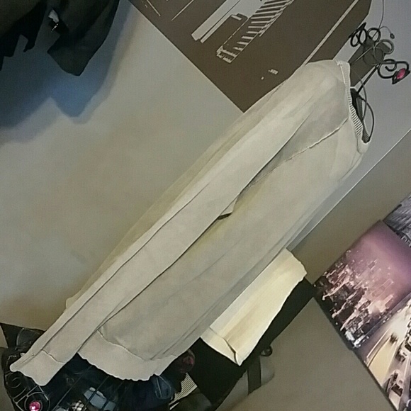 DONATED Banana Republic Gray pull over sz Large - Picture 3 of 4