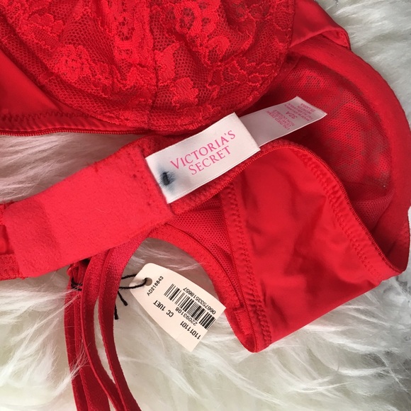 Victoria's Secret red lace  bralette  NWT - Picture 5 of 5