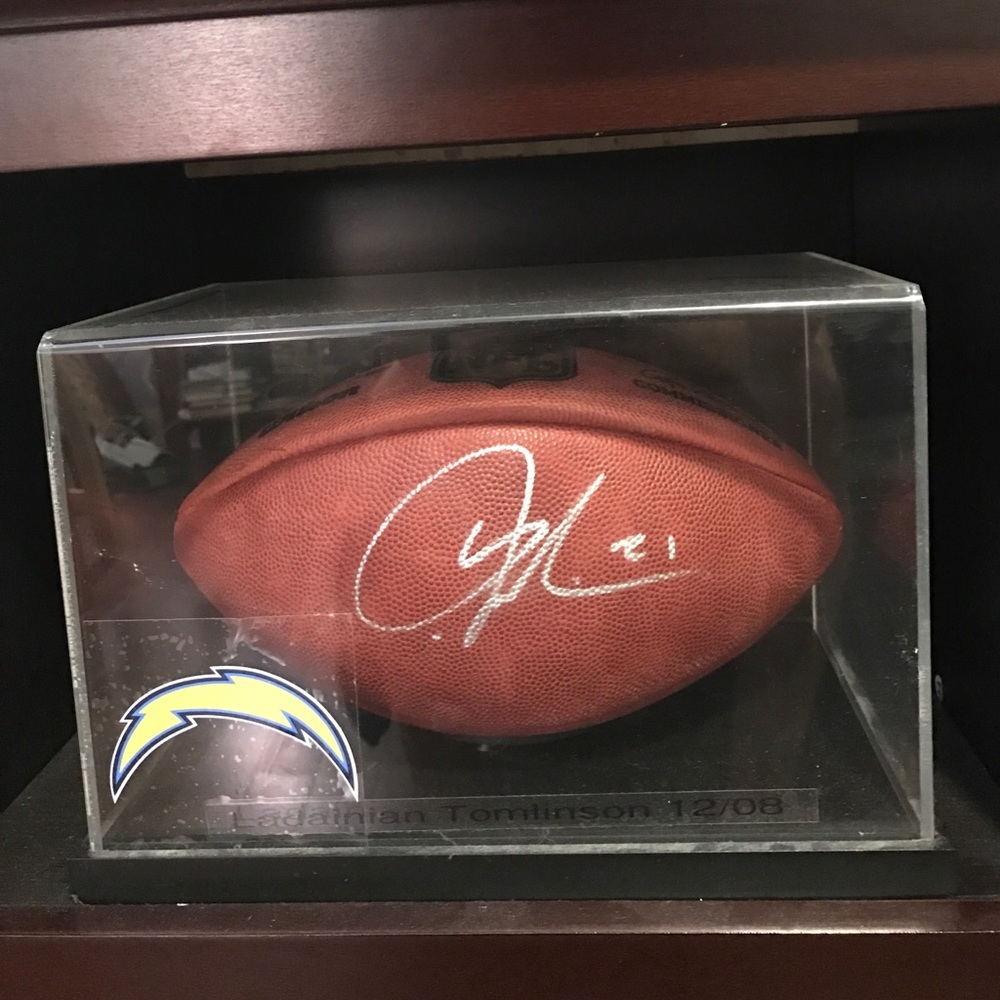 Ladainian Tomlinson autographed football🔥