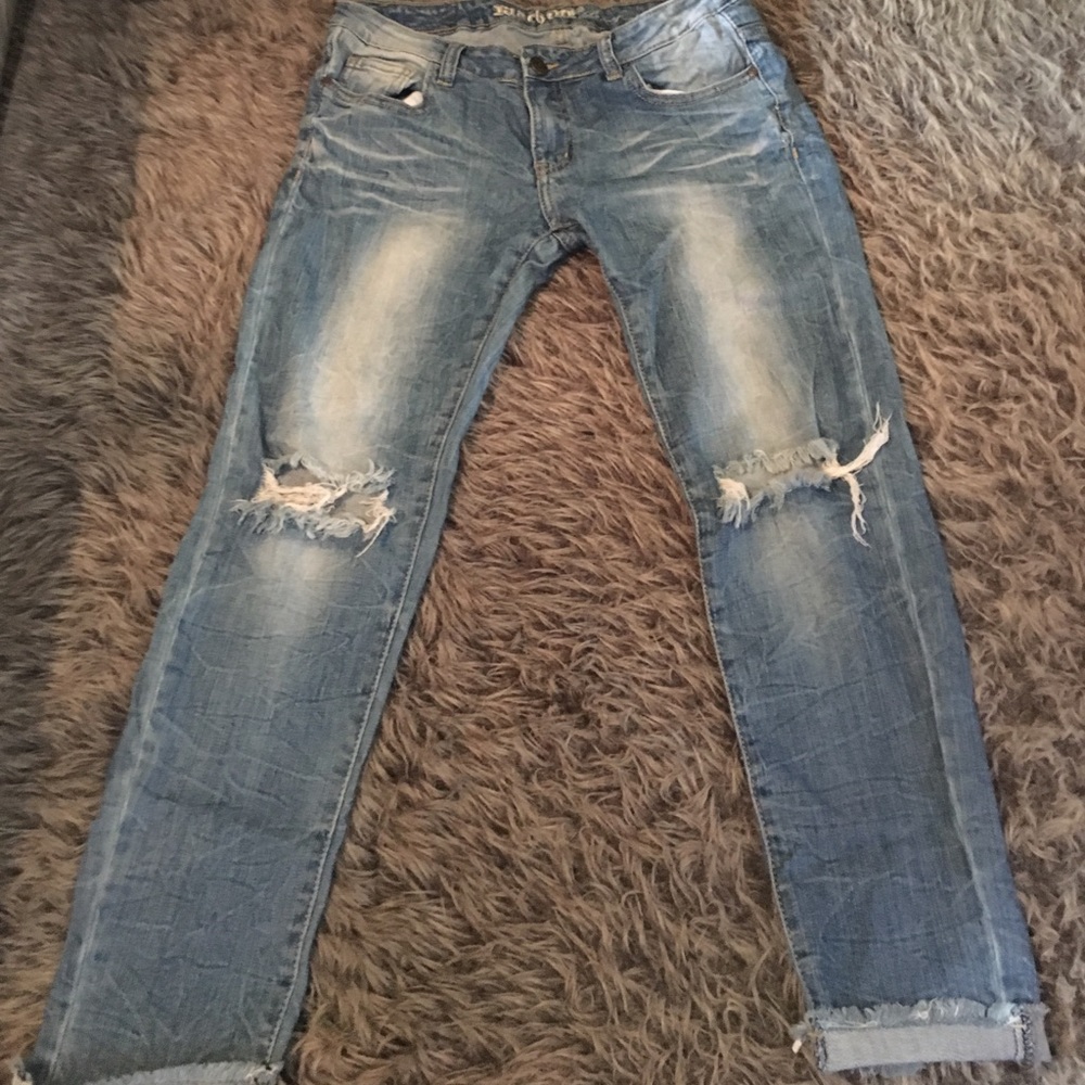 Boyfriend distressed jeans