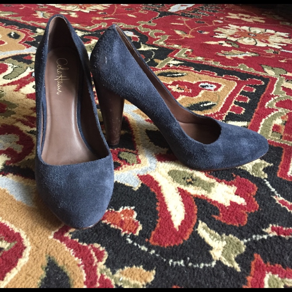 Cole Haan blue suede pumps heels. Size 8