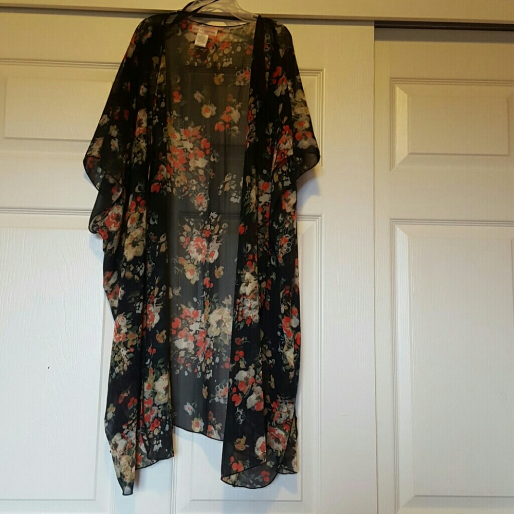Floral kimono
