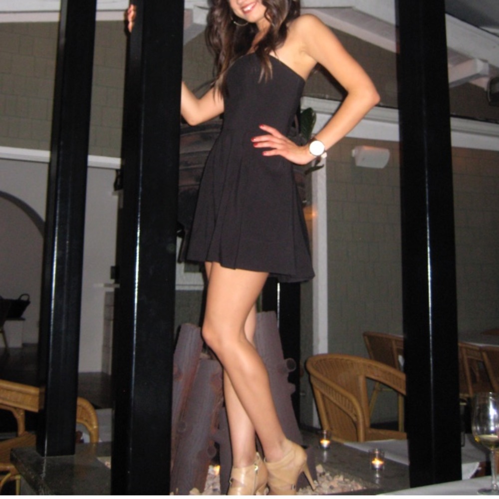 Mason Short Black Strapless Dress