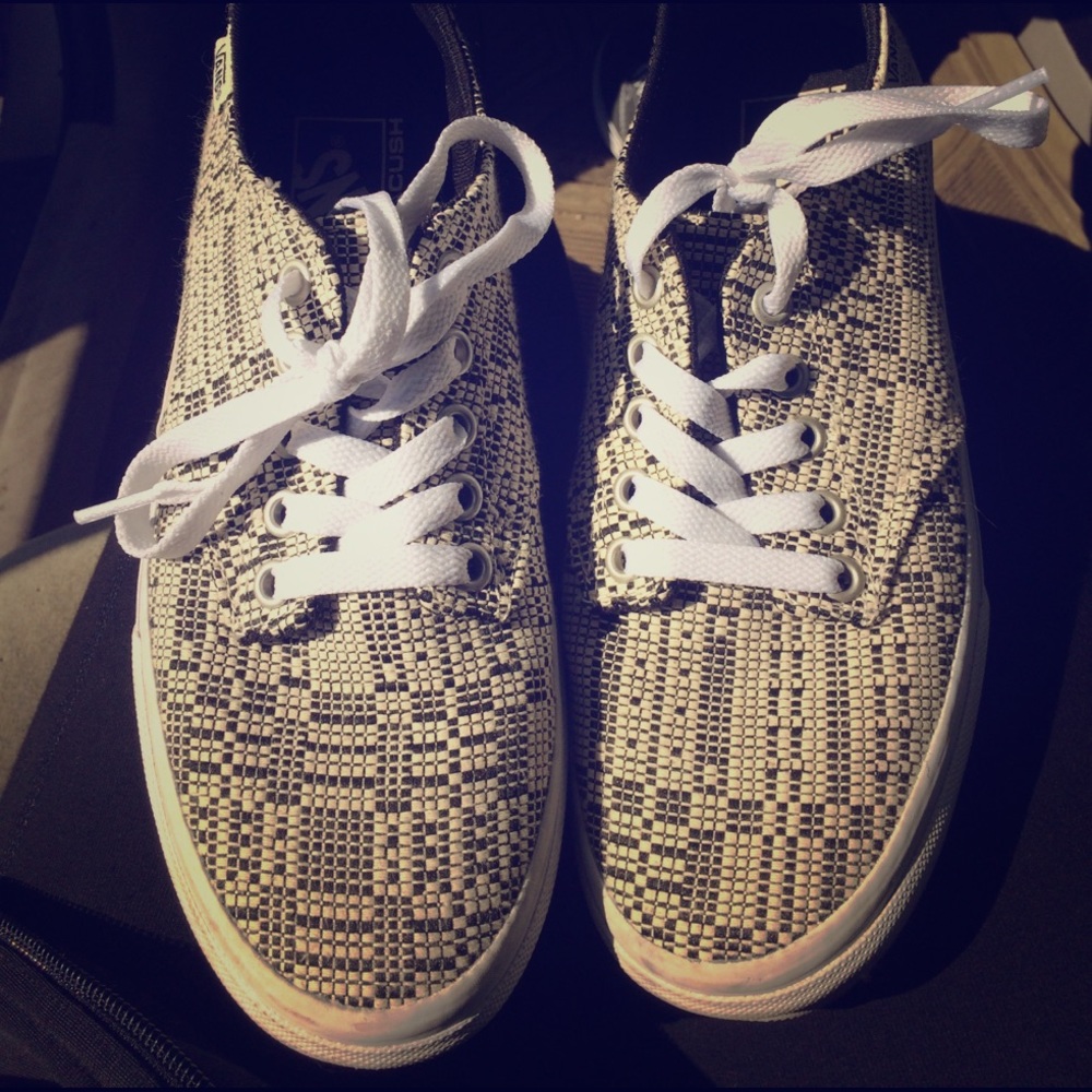 VANS DIGITAL SNAKE SKIN PRINT