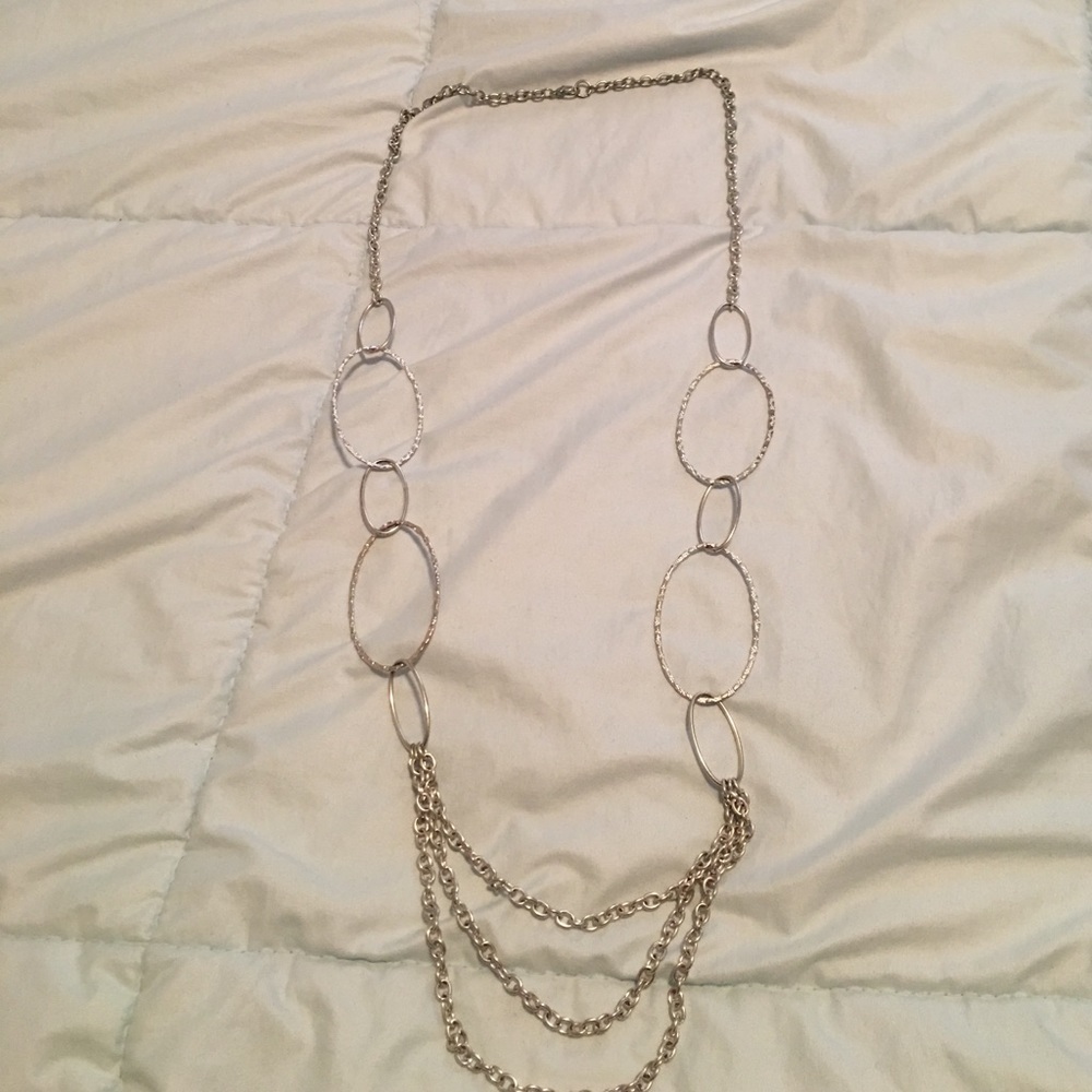 💰ACCEPTING OFFERS💰Long necklace