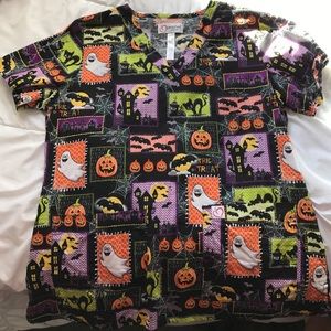Halloween scrub top 👻🎃 Peaches uniform brand