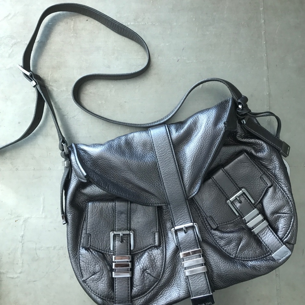 MICHAEL Michael Kors Metallic crossbody messenger