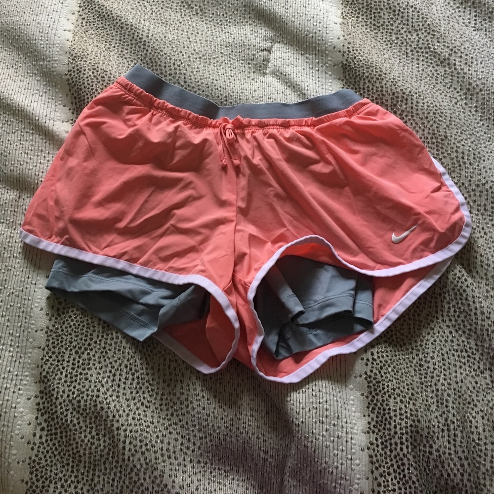 ✨SALE✨Nike Dri fit shorts - S