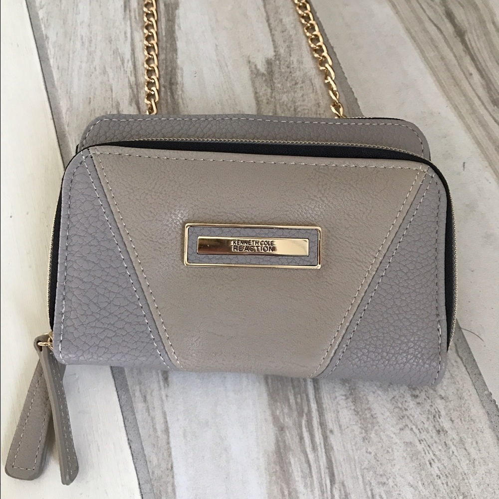 Kenneth Cole Reaction Crossbody purse