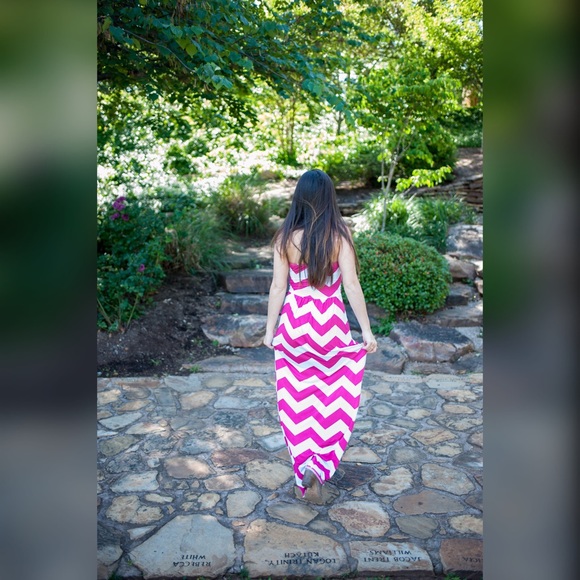 Farrah Chevron Print Maxi - Picture 3 of 5