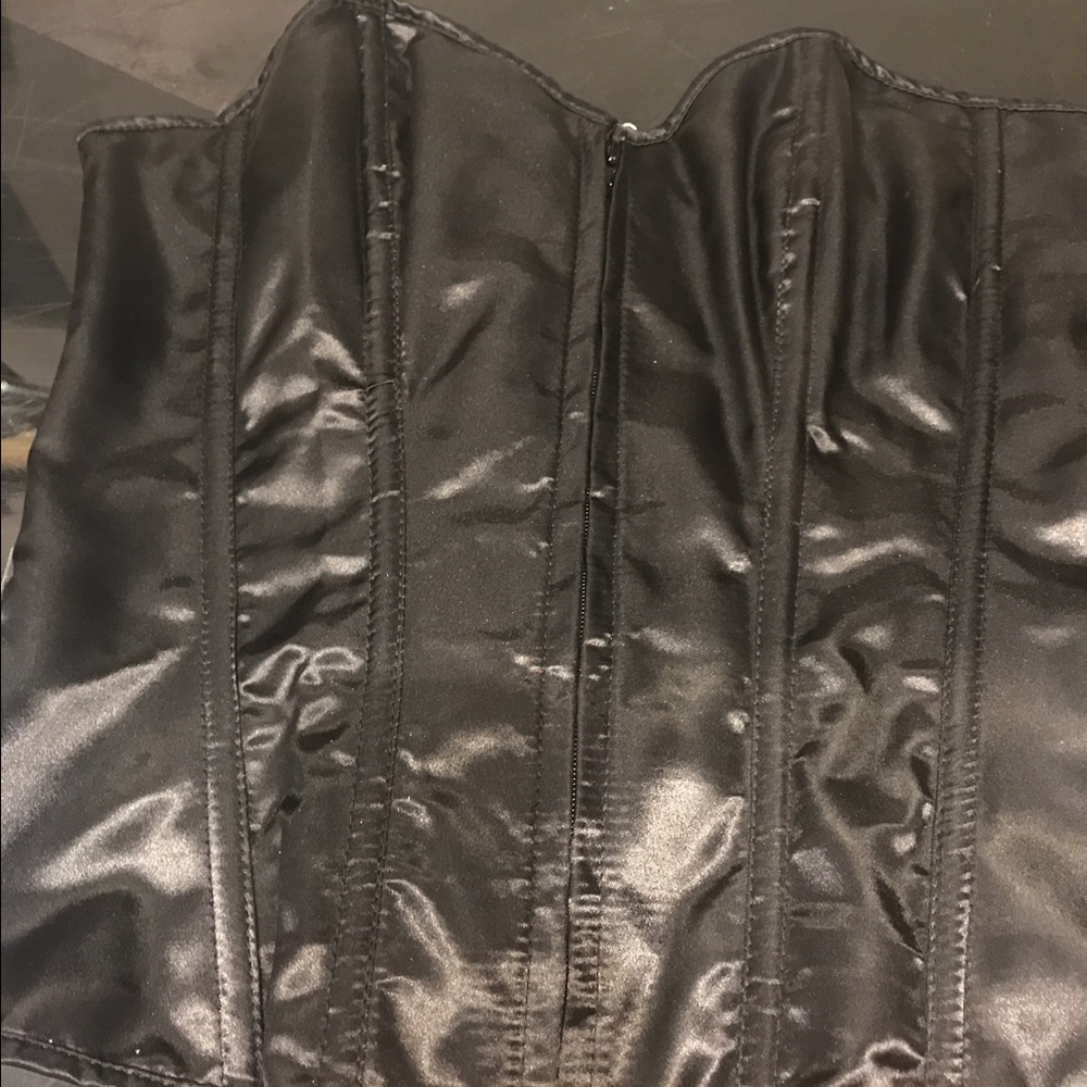 Overbust Sweetheart Front Zip Corset