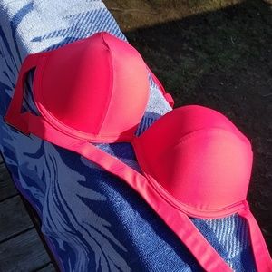 ?? VS push up bathing suit top NWOT!??