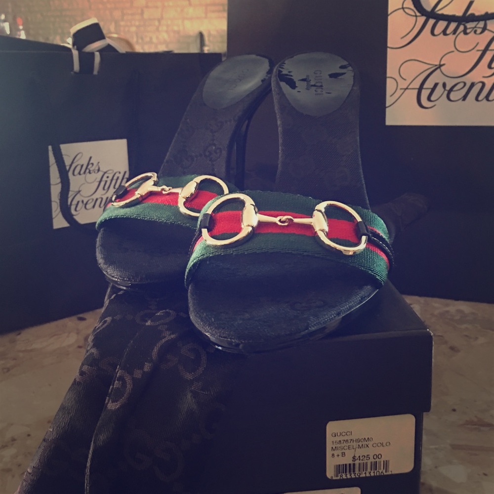 GUCCI 81/2NEW W/ BOX N DUST BAGS 4’ HEEL 1/2 PLAT