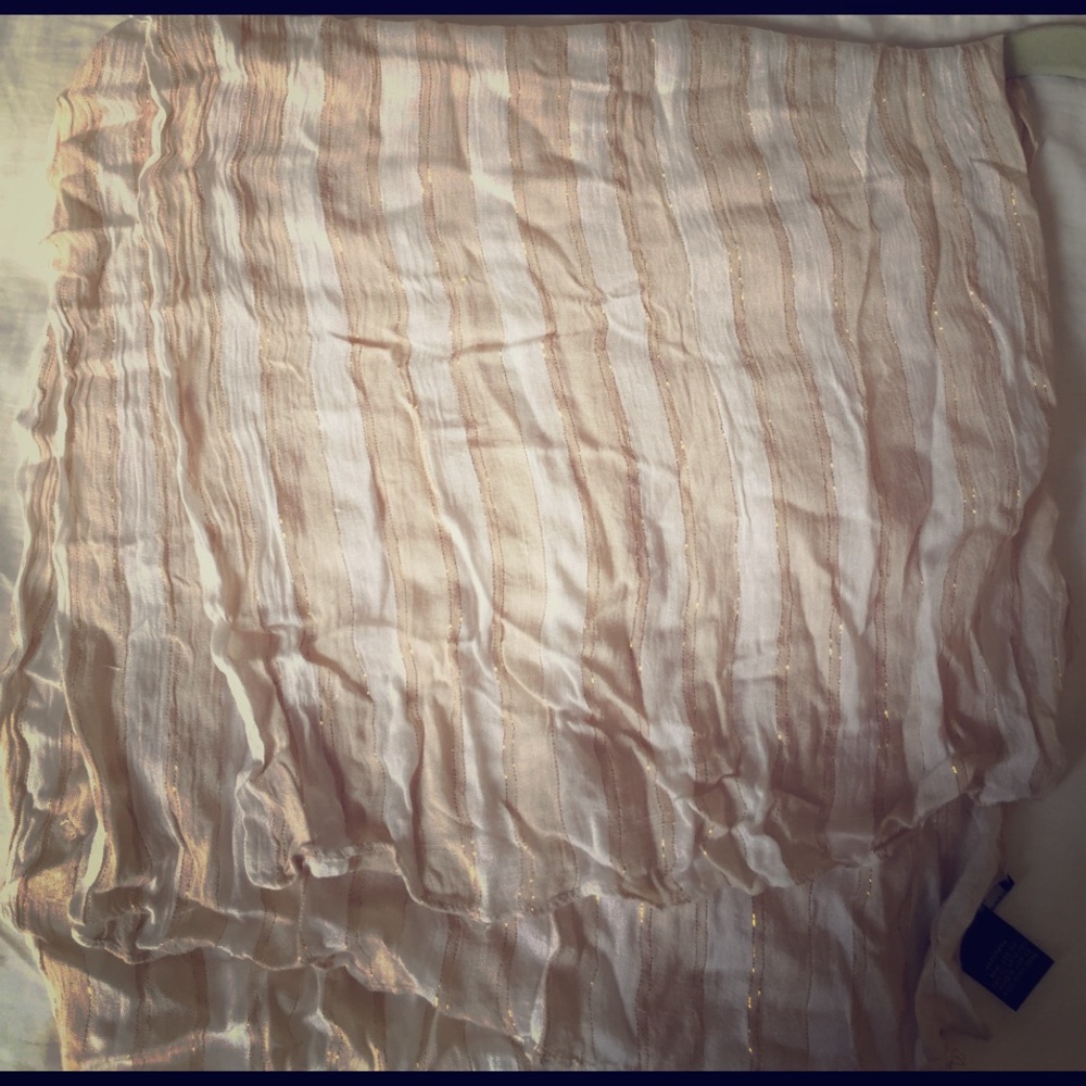 Wrap/scarf - Picture 1 of 1