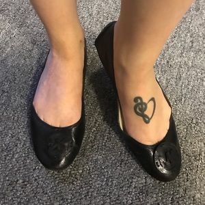 Black leather Michael Kors ballet flats
