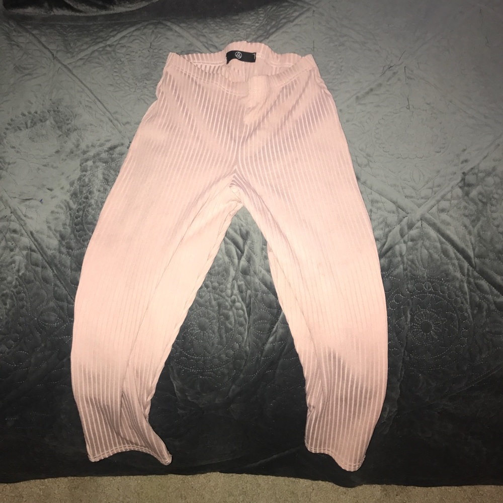 Rigged/silky leggings