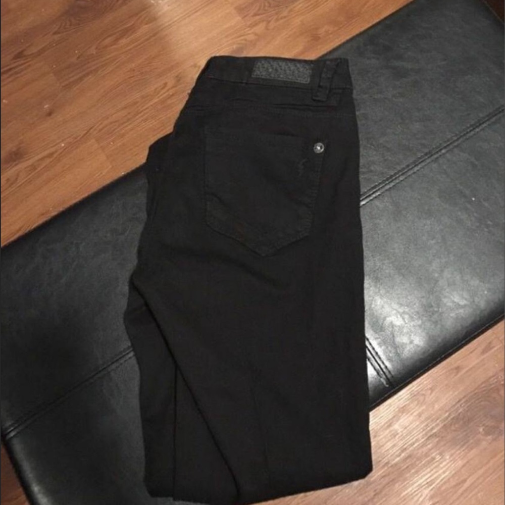 Black skinny jeans