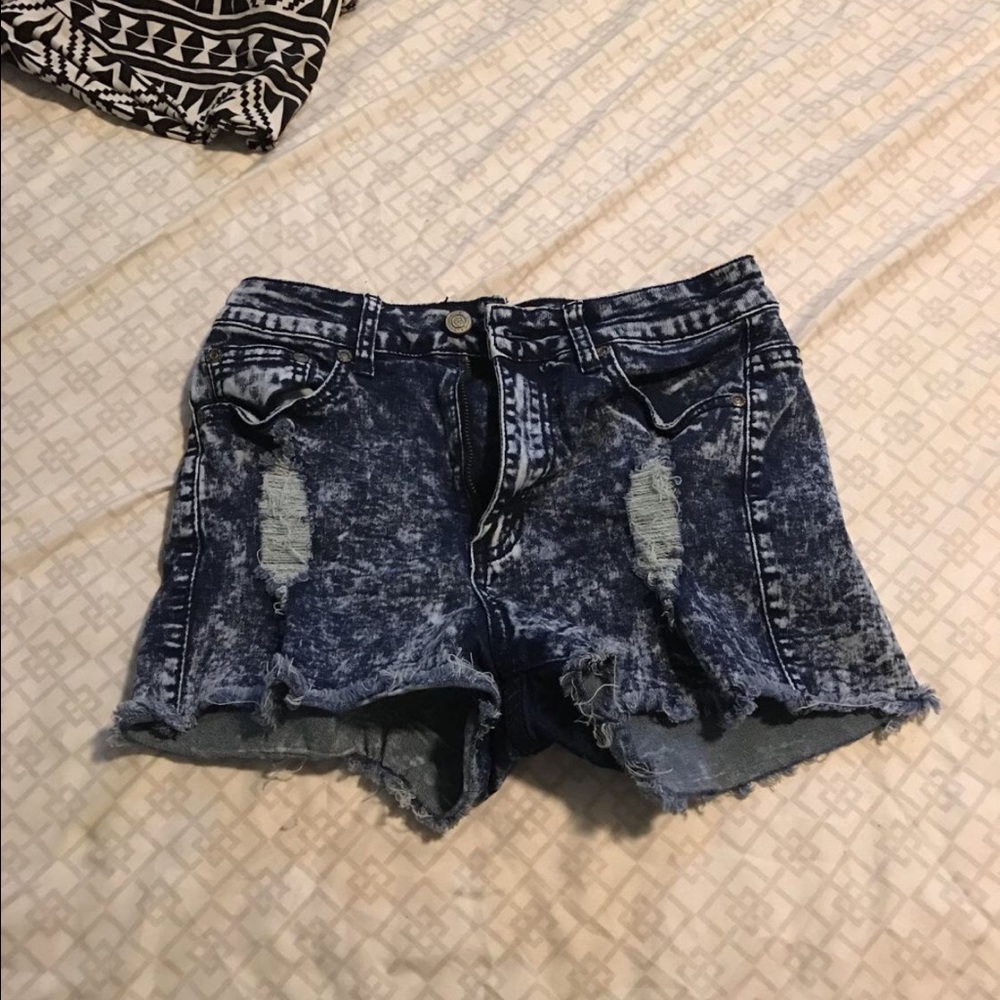Acid jean shorts
