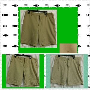 3 pairs of men's khaki shorts size 34