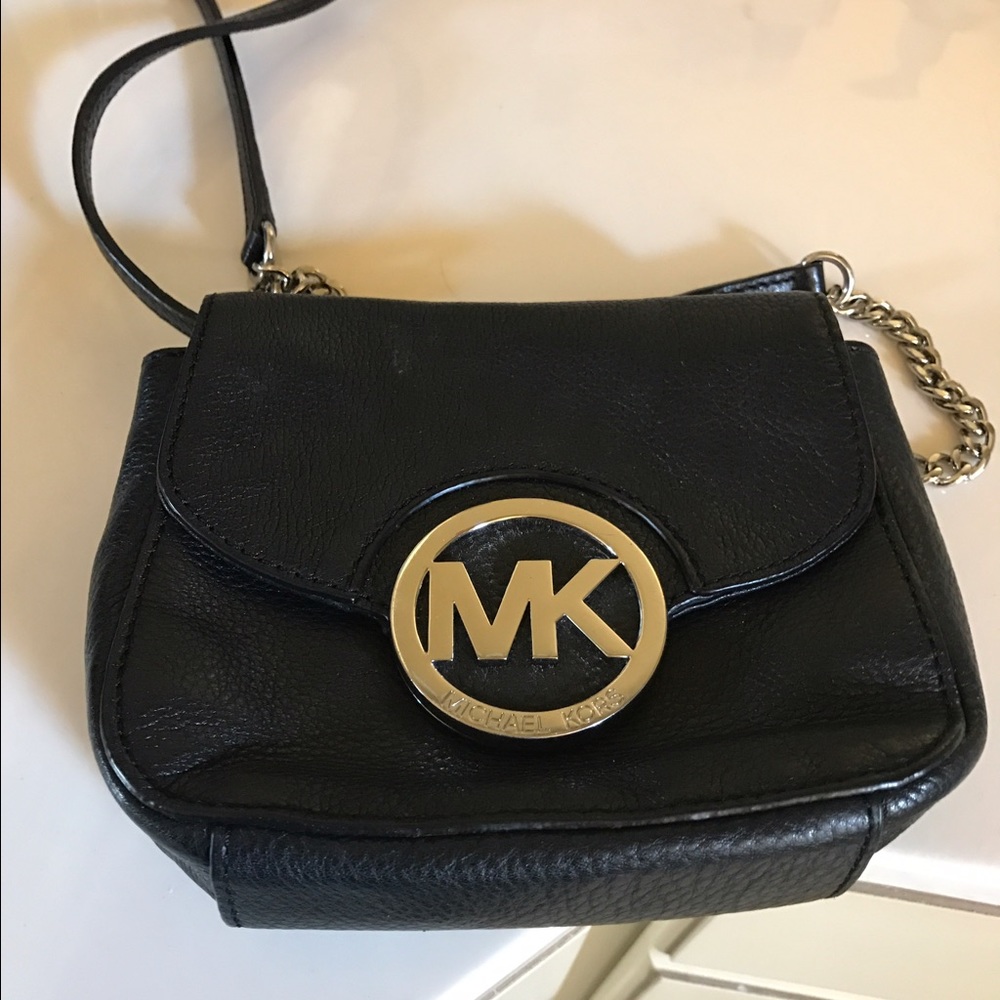 Michael Kors cross body purse