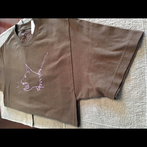 LAST ONE❤NWT Urban Outfitters Dog T - Picture 3 of 4