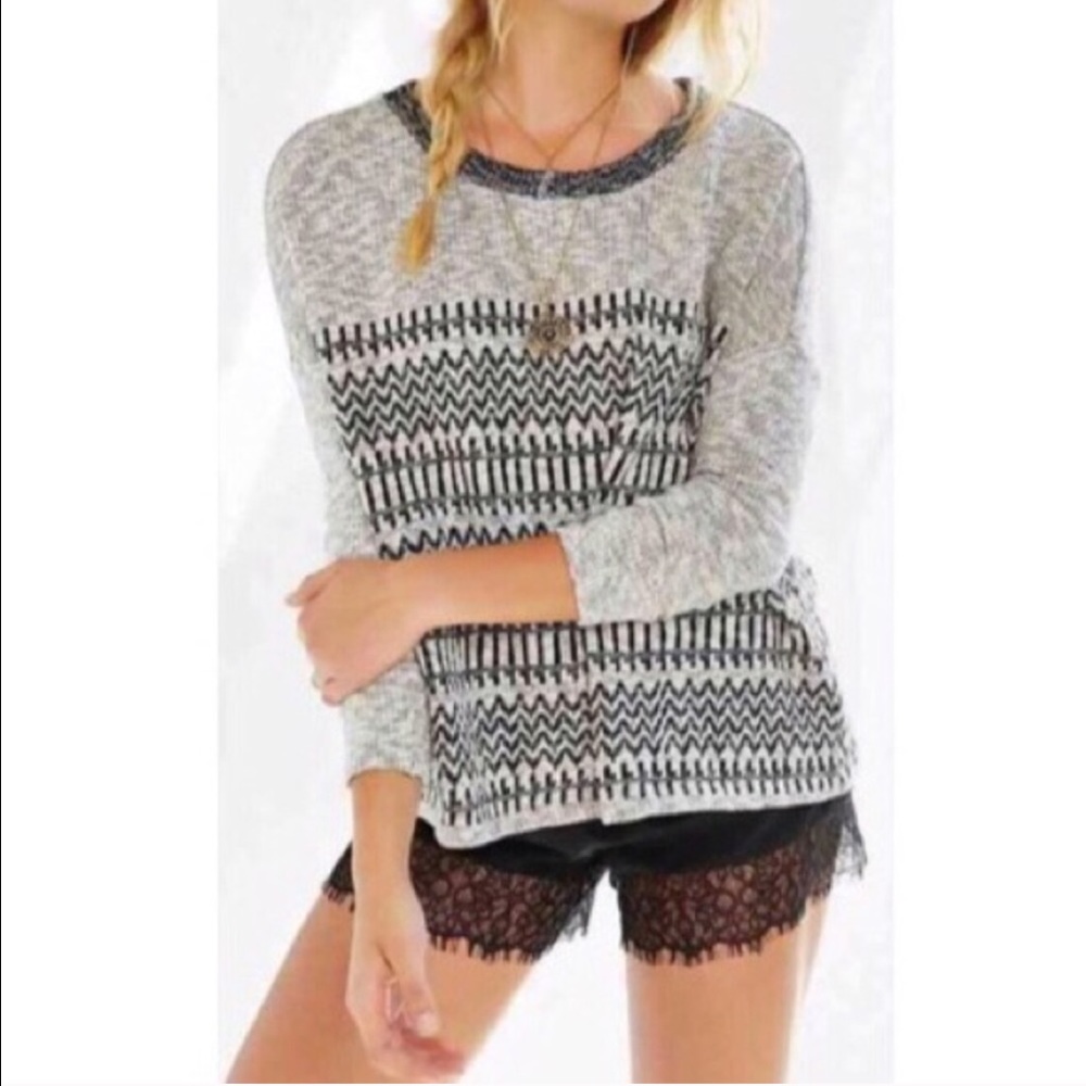 Ecoté Sweater