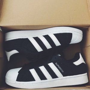 🎉LOWEST PRICE TODAY ONLY🎉 Adidas Superstar