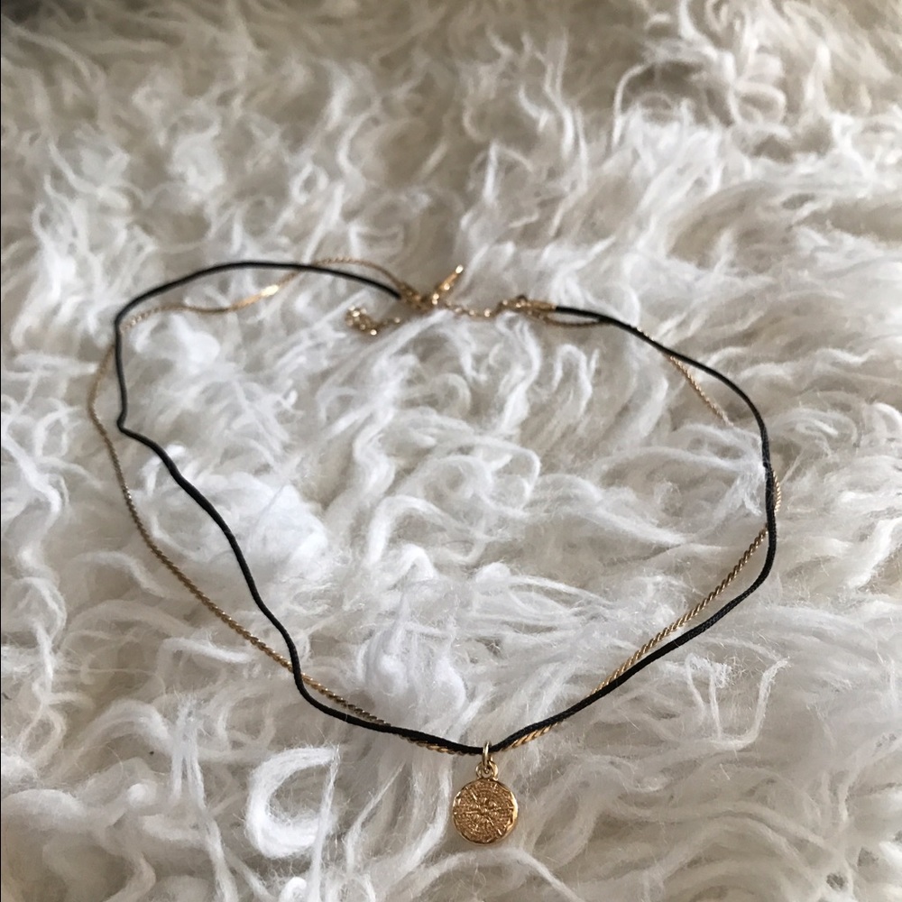NWOT UO double cord choker💕