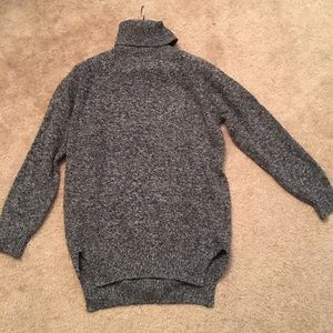 Neat sweater