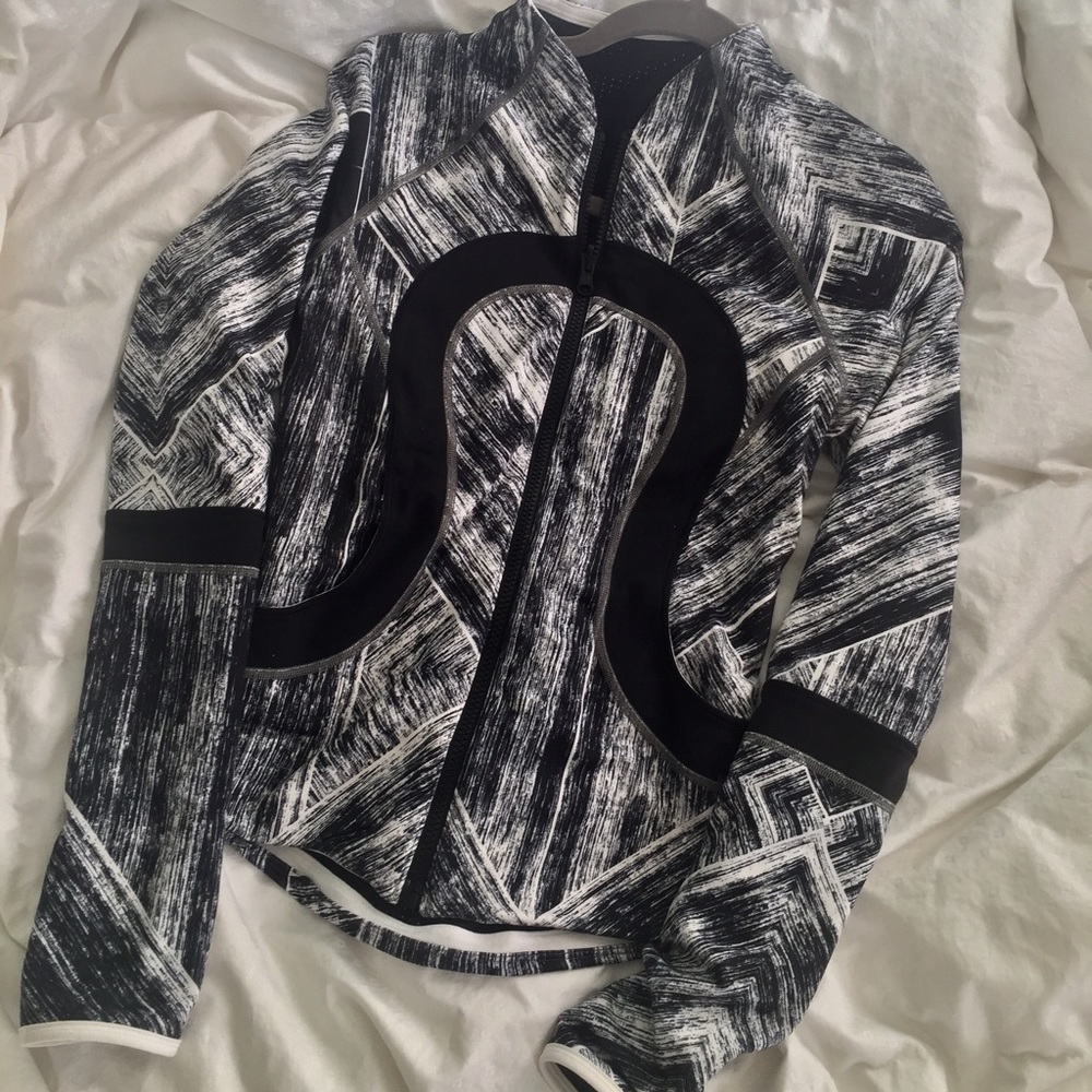 LULU-LEMON reversible jacket